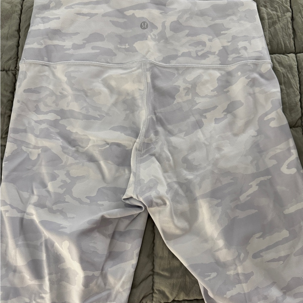 Lululemon Athletica White Camo Athletic Shorts - Picture 4 of 4